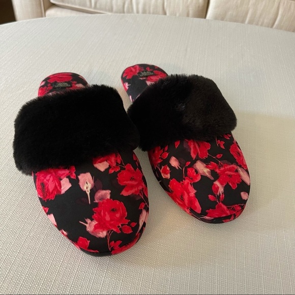 Victoria’s Secret Signature Floral Satin Slippers - Picture 2 of 10